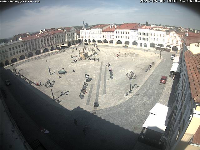 Pohled na Masarykovo náměstí, které snímá webová kamera